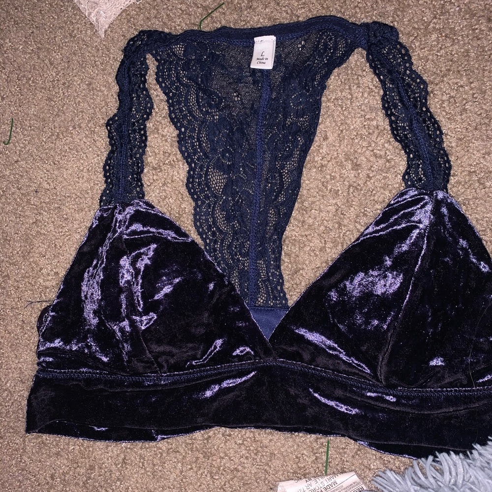 Bralettes - Picture 2 of 4